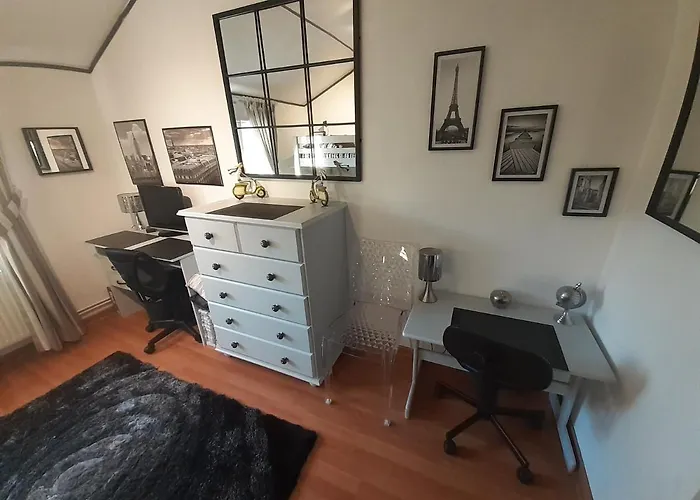 Le Point Du Jour Отель типа 