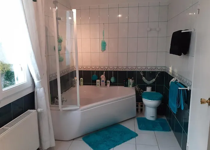 Le Point Du Jour Couette-café 4*