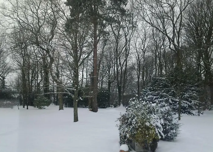 Le Point Du Jour Couette-café 4*