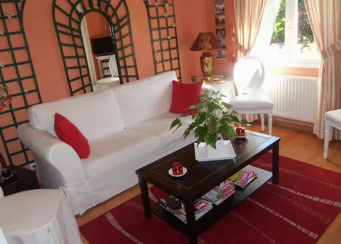 Couette-café Le Point Du Jour 4*