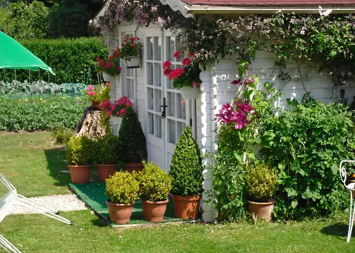 Couette-café Le Point Du Jour 4*